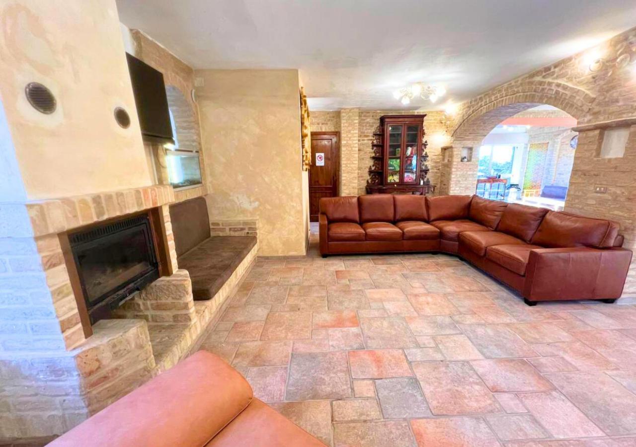 Villa Quadrifoglio بوتنزا بيسينا المظهر الخارجي الصورة
